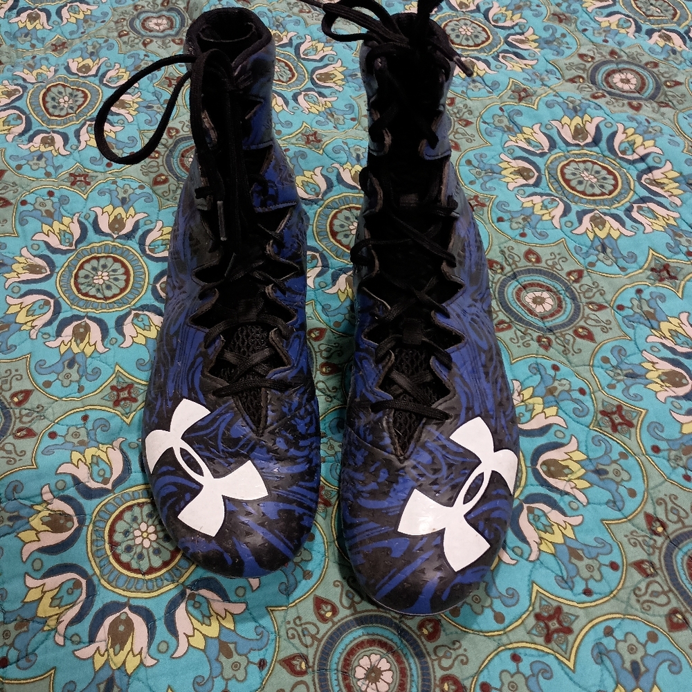 Under Armour blue Highlight LUX men's football chats size 11.5